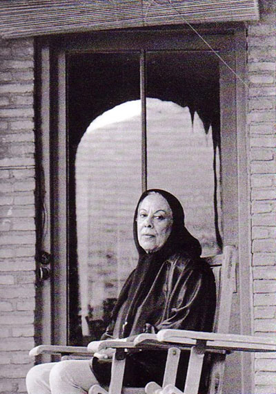 در آستانه‌ی نود سالگی